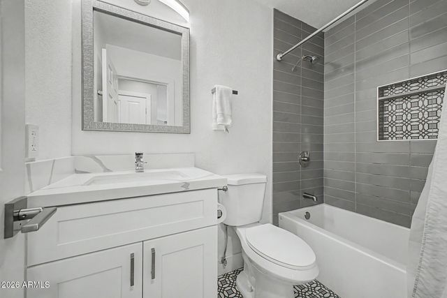 314 E MARCONI Avenue, Phoenix, AZ 85022
