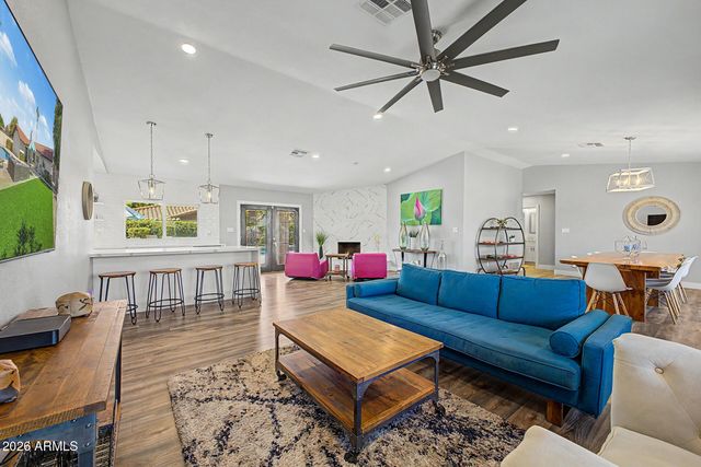 314 E MARCONI Avenue, Phoenix, AZ 85022