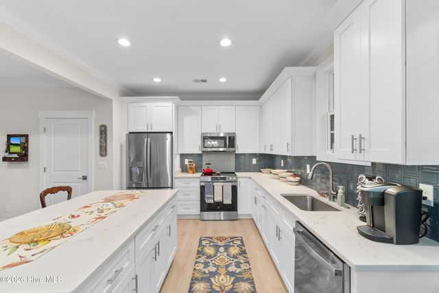 1435 N Middleton Drive NW, Calabash, NC 28467