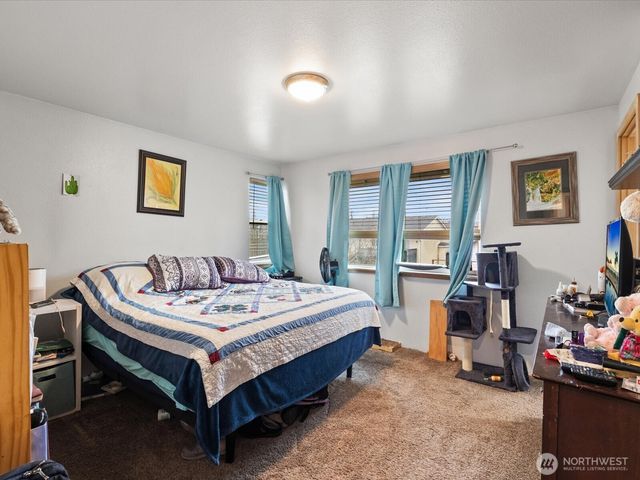 27420 Church Creek Loop NW, Stanwood, WA 98292