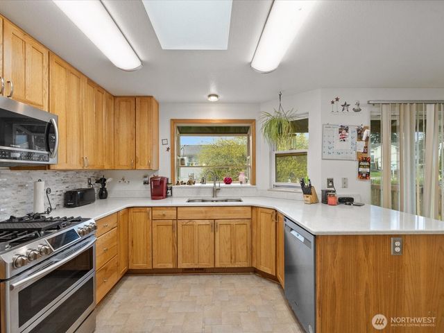 27420 Church Creek Loop NW, Stanwood, WA 98292