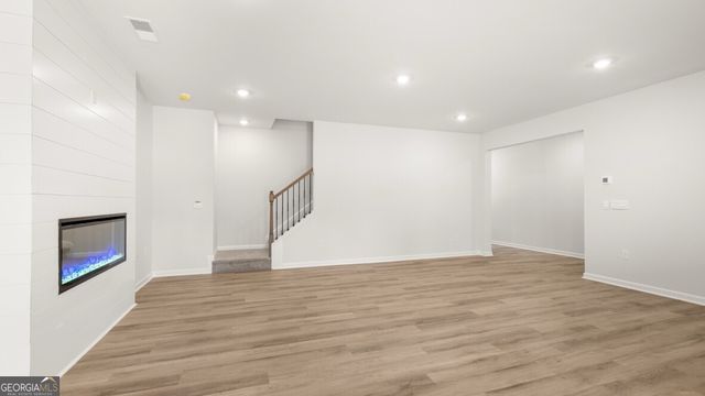 1809 Meadow Green Circle, Gainesville, GA 30501