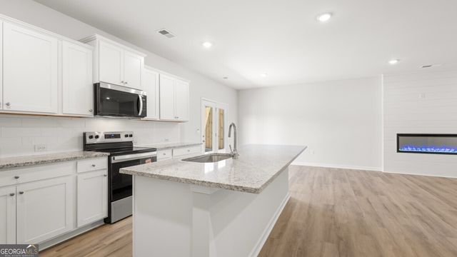 1809 Meadow Green Circle, Gainesville, GA 30501