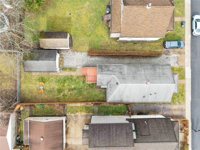 117 Eckert Street, Leet Twp, PA 15003