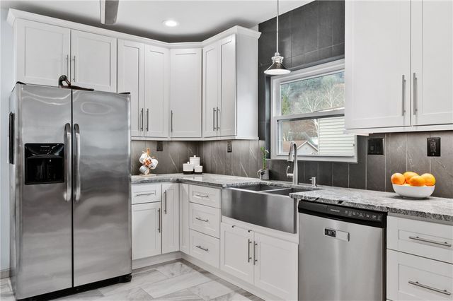 117 Eckert Street, Leet Twp, PA 15003