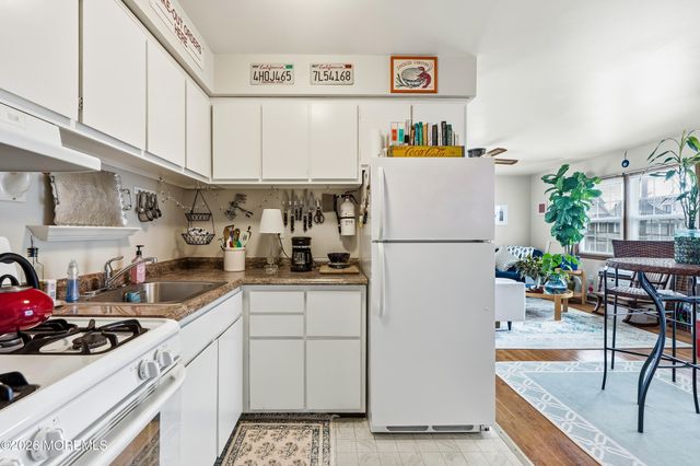 201 8th Avenue 2B, Belmar, NJ 07719