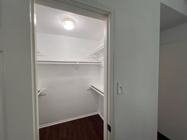 600 Eaglecreek DR, Leander, TX 78641