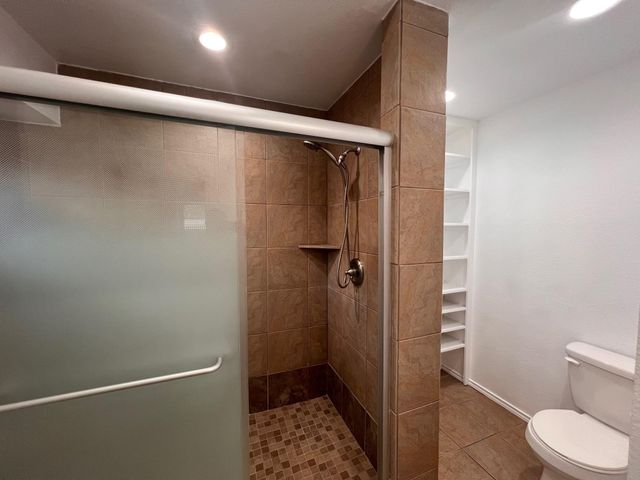 600 Eaglecreek DR, Leander, TX 78641