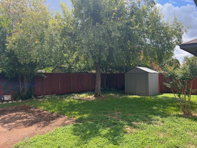 600 Eaglecreek DR, Leander, TX 78641