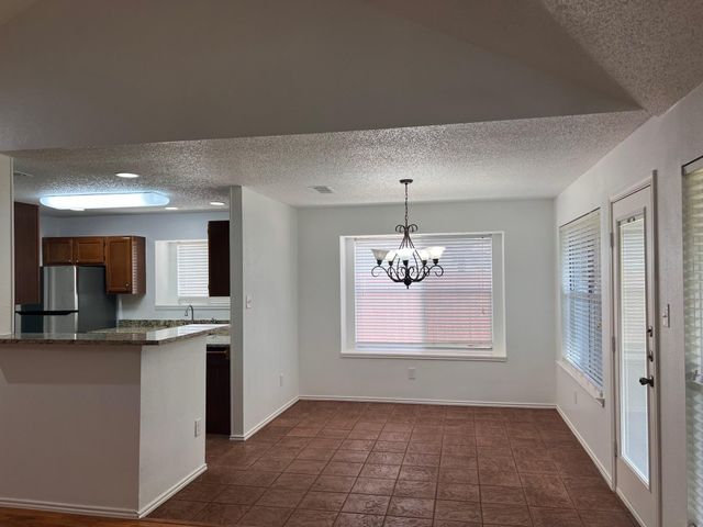 600 Eaglecreek DR, Leander, TX 78641