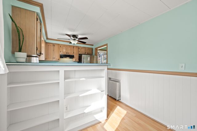 105 Brookside Avenue, Naugatuck, CT 06770