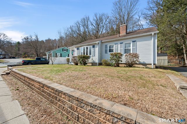 105 Brookside Avenue, Naugatuck, CT 06770