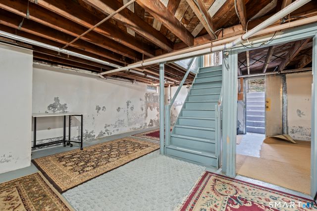 105 Brookside Avenue, Naugatuck, CT 06770