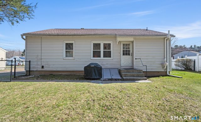 105 Brookside Avenue, Naugatuck, CT 06770