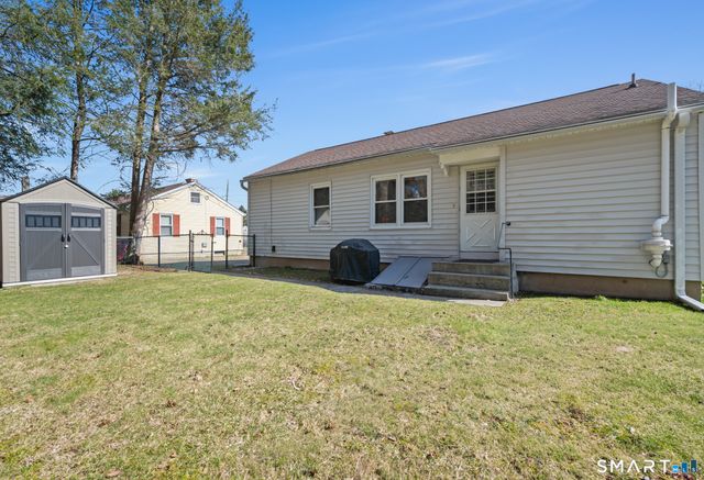 105 Brookside Avenue, Naugatuck, CT 06770