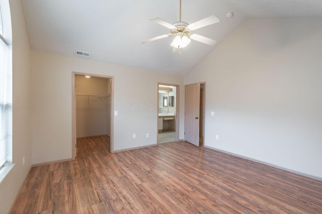 82 Abbeycross Lane, Westerville, OH 43082