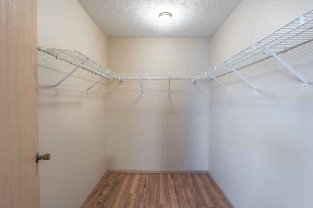 82 Abbeycross Lane, Westerville, OH 43082