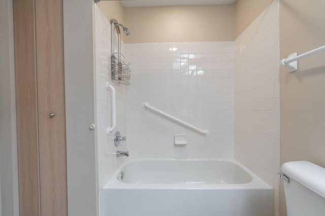 82 Abbeycross Lane, Westerville, OH 43082