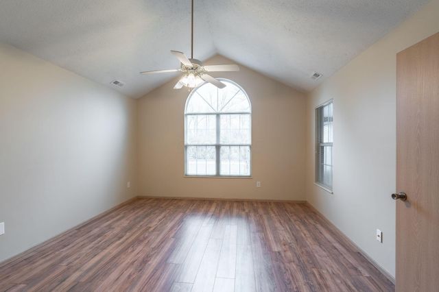 82 Abbeycross Lane, Westerville, OH 43082