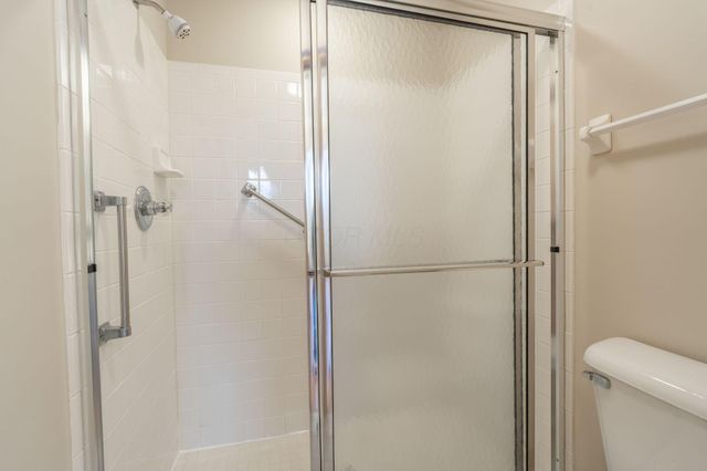 82 Abbeycross Lane, Westerville, OH 43082