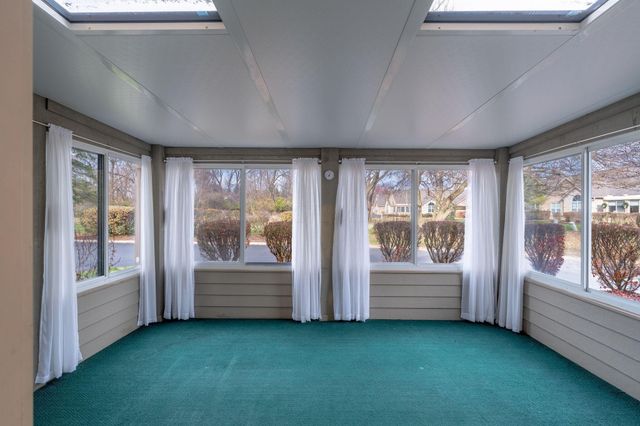 82 Abbeycross Lane, Westerville, OH 43082