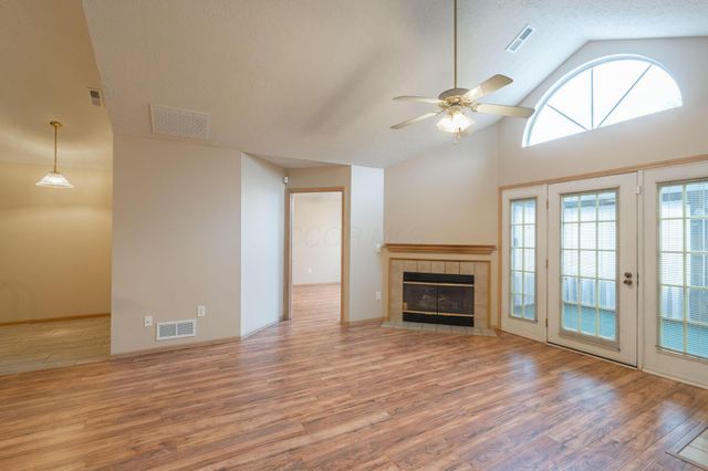 82 Abbeycross Lane, Westerville, OH 43082