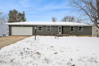 705 8th Street NW, Mt Vernon, IA 52314