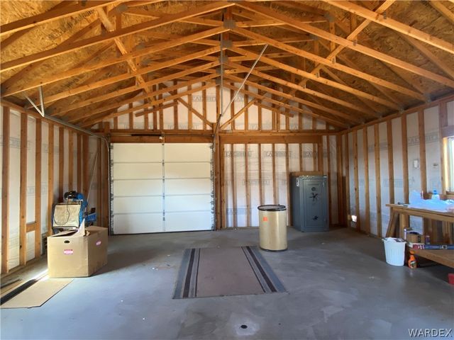 9095 E Elliot Ridge Road, Kingman, AZ 86401