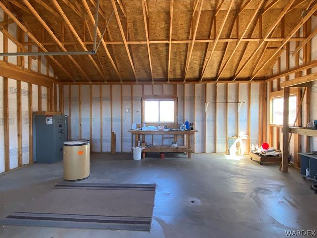 9095 E Elliot Ridge Road, Kingman, AZ 86401