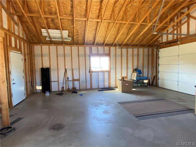 9095 E Elliot Ridge Road, Kingman, AZ 86401