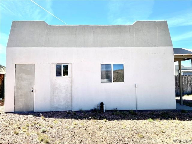 9095 E Elliot Ridge Road, Kingman, AZ 86401