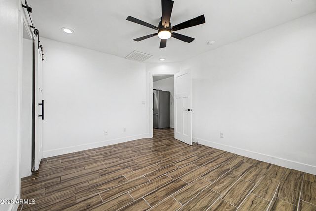 526 S CRISMON Road, Mesa, AZ 85208