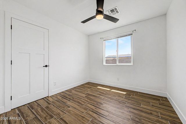 526 S CRISMON Road, Mesa, AZ 85208