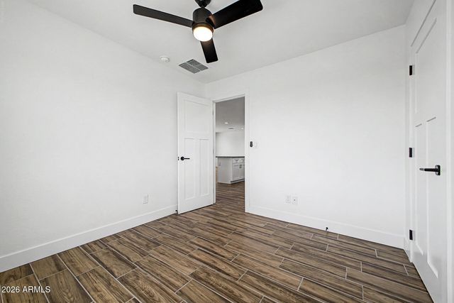 526 S CRISMON Road, Mesa, AZ 85208
