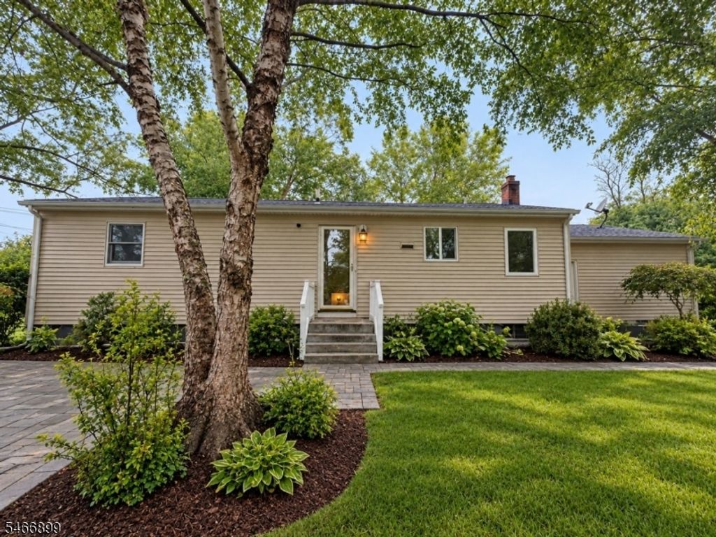 108 S Triangle Rd, Hillsborough Twp., NJ 08844 — photo 5
