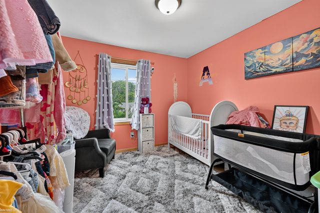 2228 Mclaren Street, Burton, MI 48529