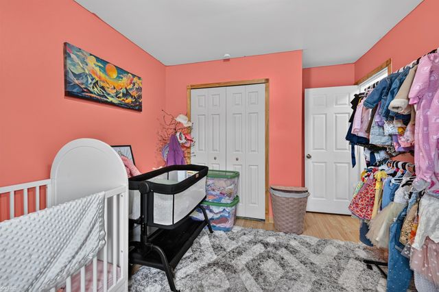 2228 Mclaren Street, Burton, MI 48529