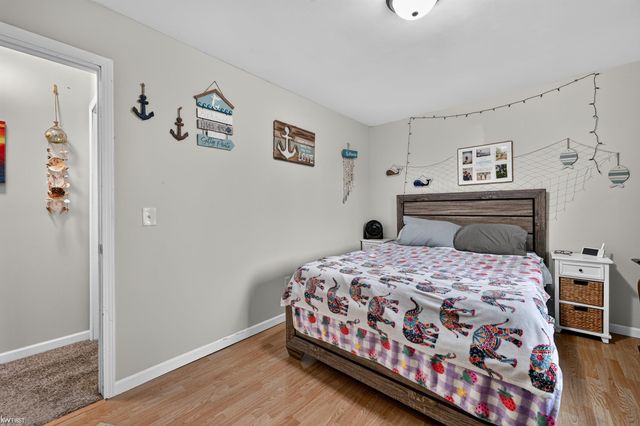 2228 Mclaren Street, Burton, MI 48529