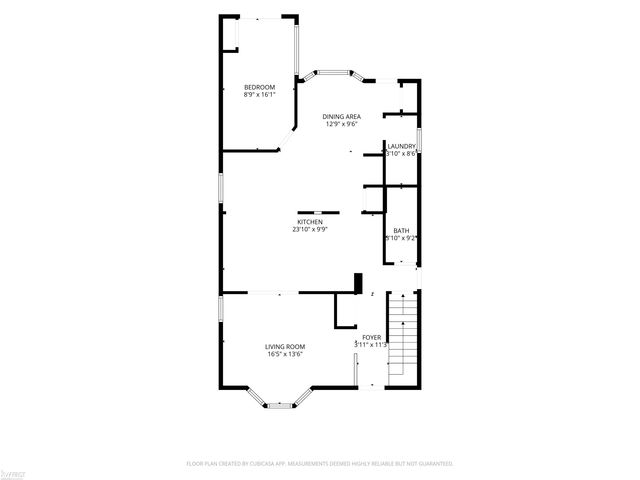 2228 Mclaren Street, Burton, MI 48529