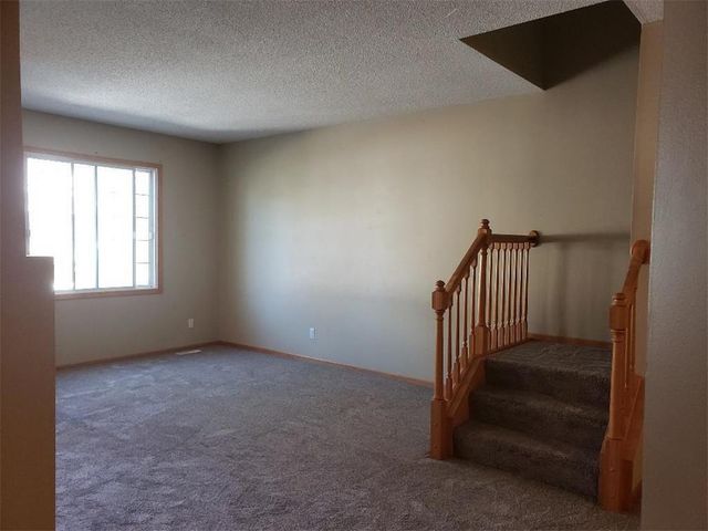 3183 Juniper Lane B, Woodbury, MN 55125