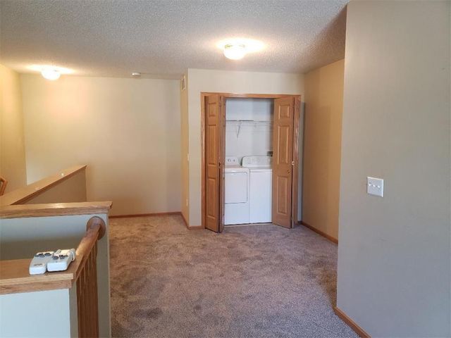 3183 Juniper Lane B, Woodbury, MN 55125