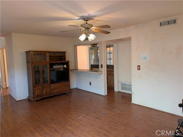 10044 Larwin 3, Chatsworth (los Angeles), CA 91311