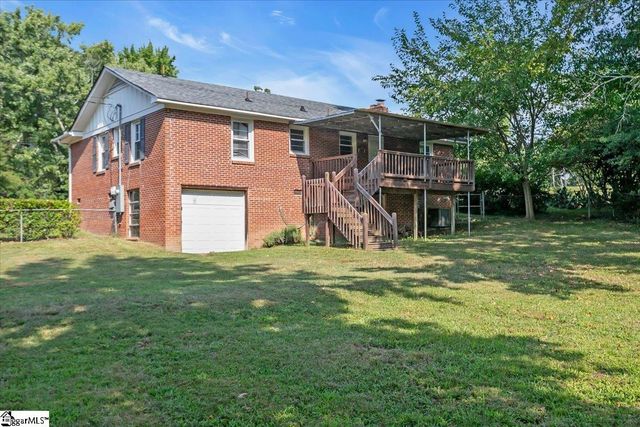 2800 Edwards Road, Taylors, SC 29687