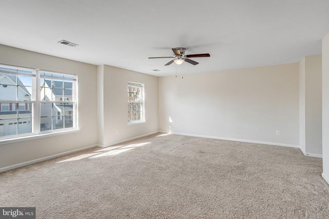 11973 RAYBORN CREEK DR, Manassas, VA 20109