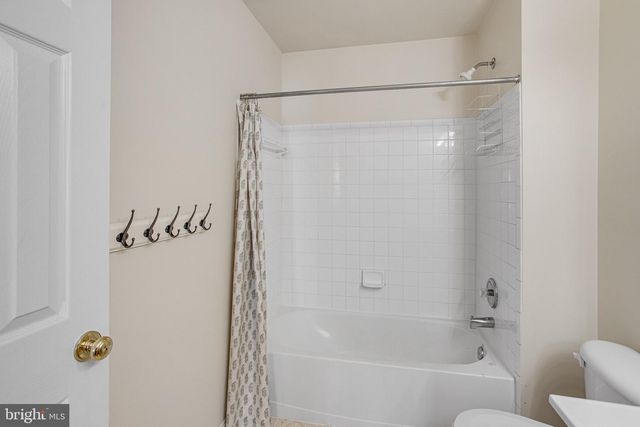 11973 RAYBORN CREEK DR, Manassas, VA 20109