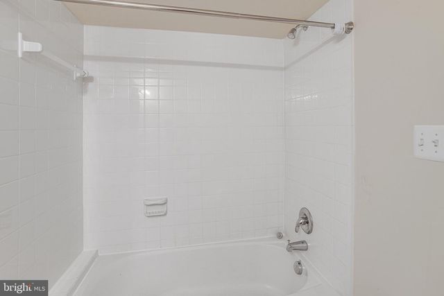 11973 RAYBORN CREEK DR, Manassas, VA 20109