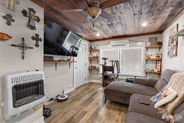 1670 CAMERON LANE, Wichita Falls, TX 76304