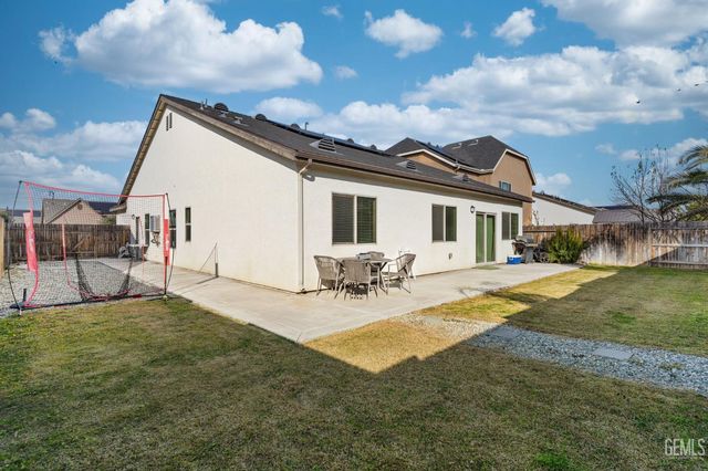 5503 Rivulet Run Court, Bakersfield, CA 93313