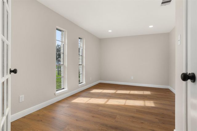 9002 San Jose Avenue, Texas City, TX 77591