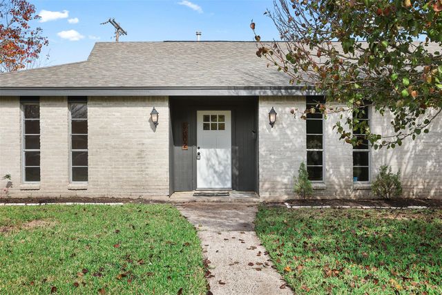 9002 San Jose Avenue, Texas City, TX 77591